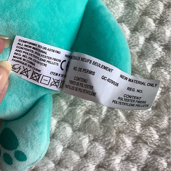 Cutetitos Basic Fun Luvito Chihuahito Plush Puppy Dog Chihuahua w Chili Pepper - Picture 12 of 14